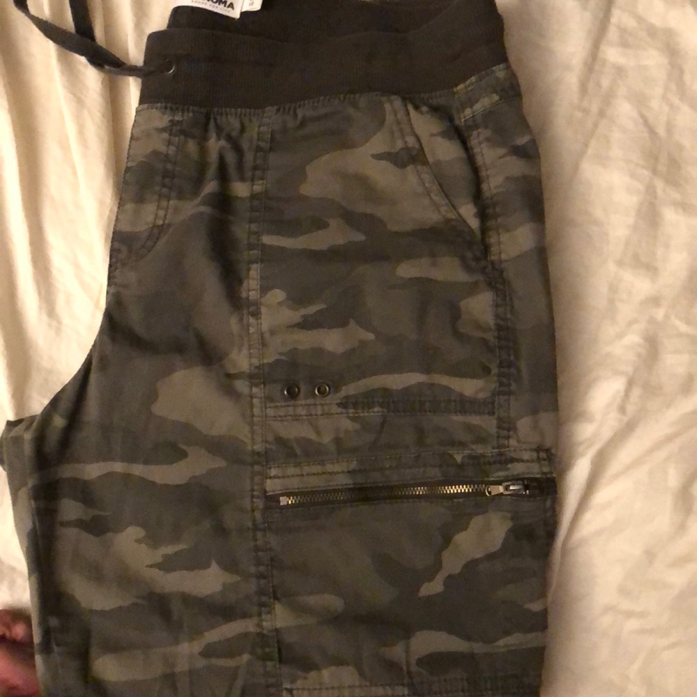 Sonoma camouflage women’s pants